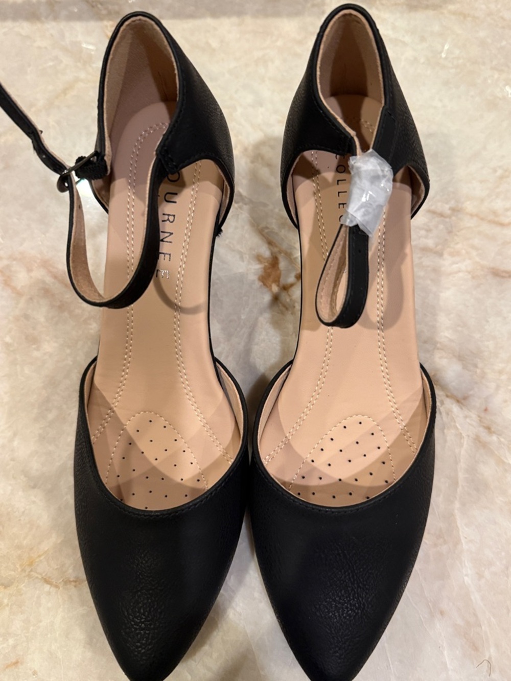 Journee Collection NWT  Women's Bettie Ankle Strap Dress Pumps 8